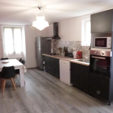 Logement Spacieux Rez-De-Chaussee, Jardin, Stationnement Devant, A 5 Minutes A Pied Du Centre De Sarlat Villa Ngoại thất bức ảnh