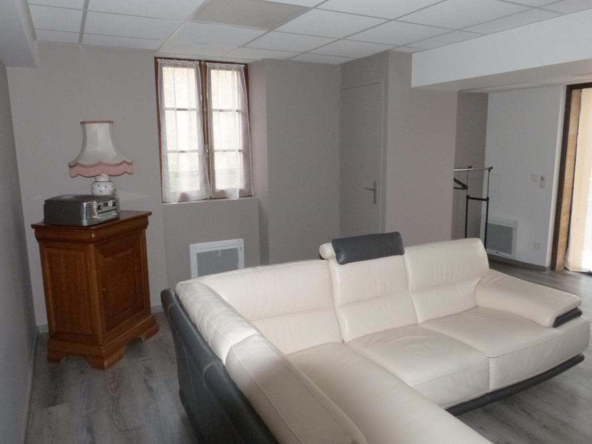 Logement Spacieux Rez-De-Chaussee, Jardin, Stationnement Devant, A 5 Minutes A Pied Du Centre De Sarlat Villa Ngoại thất bức ảnh
