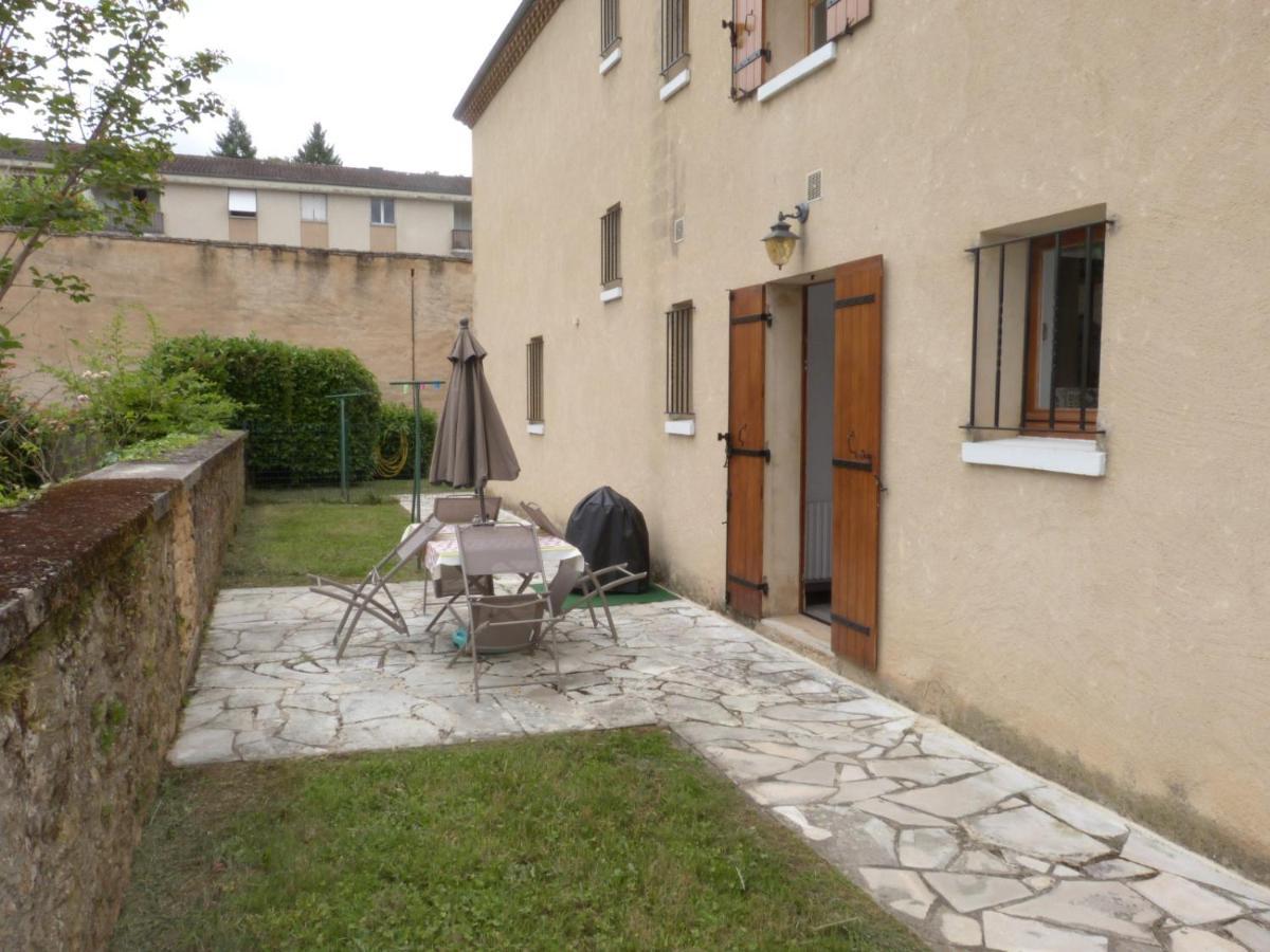 Logement Spacieux Rez-De-Chaussee, Jardin, Stationnement Devant, A 5 Minutes A Pied Du Centre De Sarlat Villa Ngoại thất bức ảnh