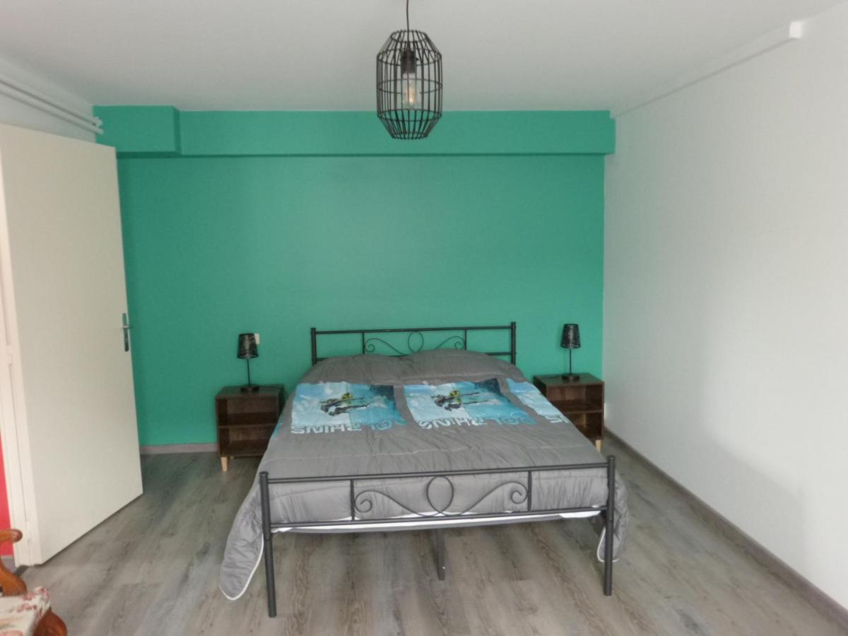 Logement Spacieux Rez-De-Chaussee, Jardin, Stationnement Devant, A 5 Minutes A Pied Du Centre De Sarlat Villa Ngoại thất bức ảnh